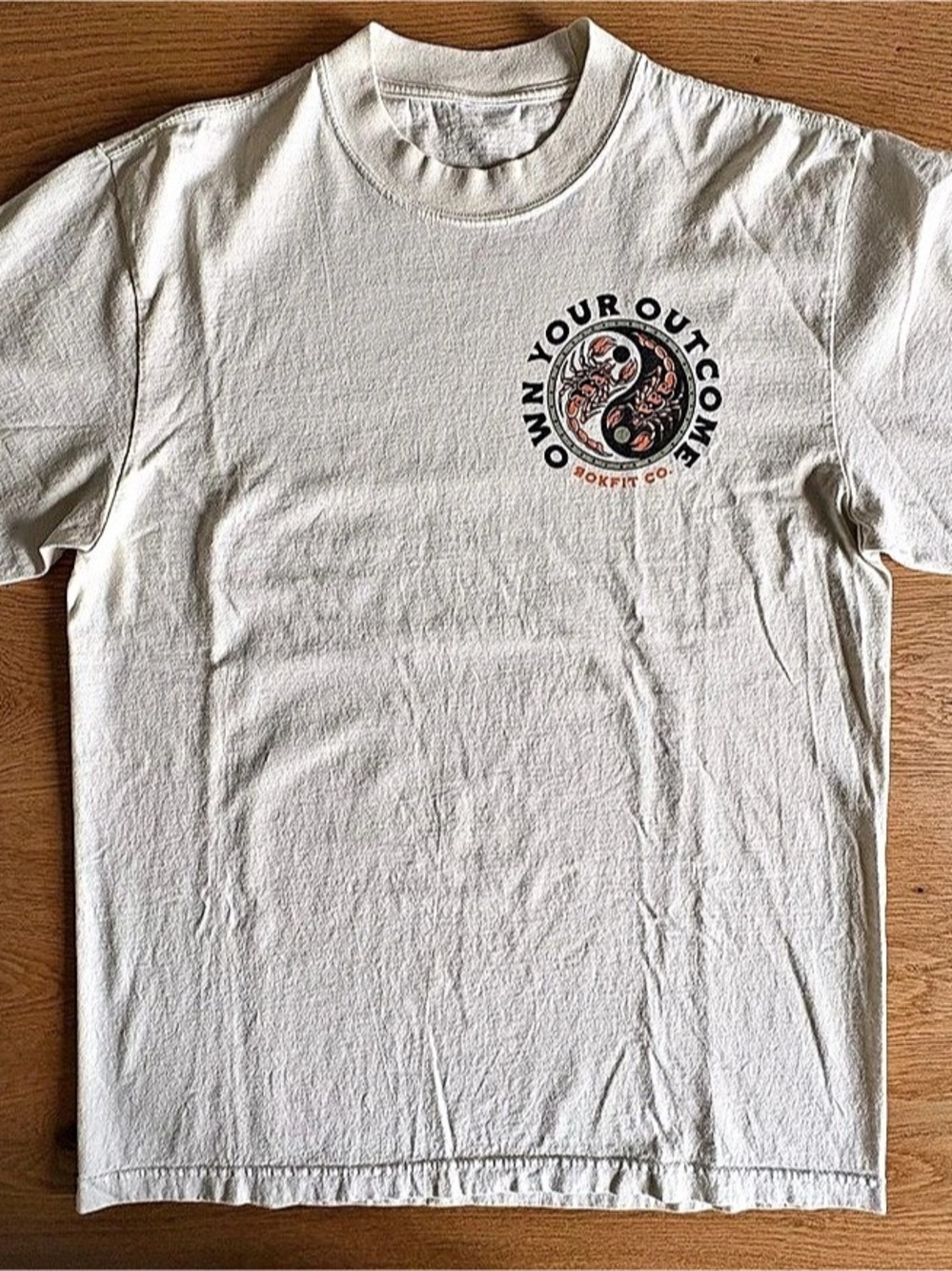 Rokfit Co. Vintage Off White Scorpion Yin Yang Graphic Tee M USA